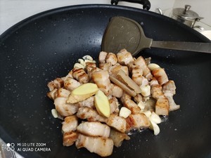 红烧肉炖土豆
