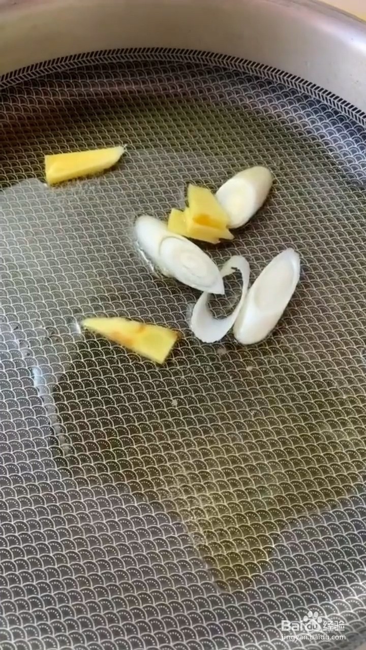如何制作简单又好吃的可乐鸡翅？