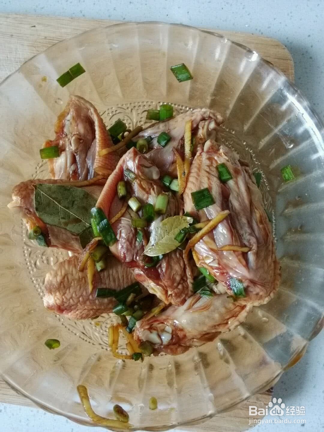 红酒蜜汁鸡翅的做法
