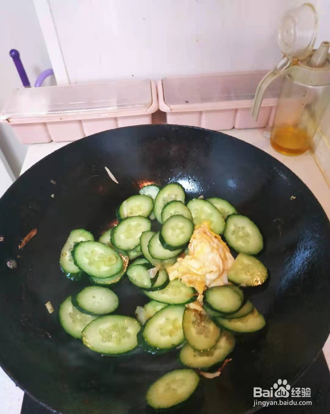 如何制作黄瓜炒鸡蛋