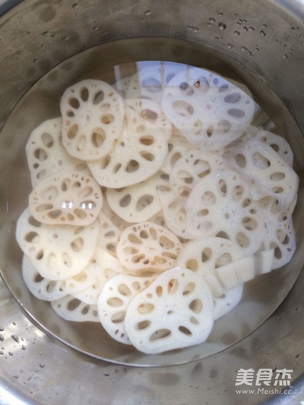 凉拌藕片的做法