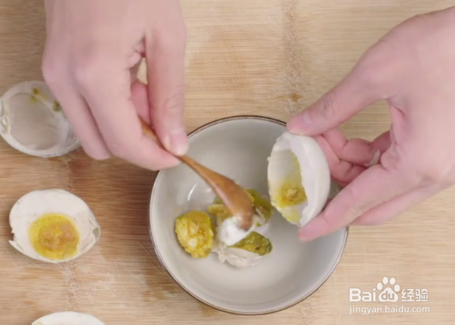 蟹黄豆腐的做法