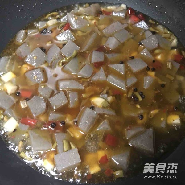 烧魔芋的家常做法
