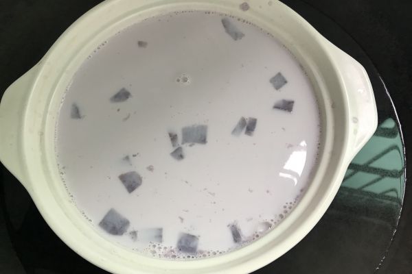 紫薯西米炖牛奶
