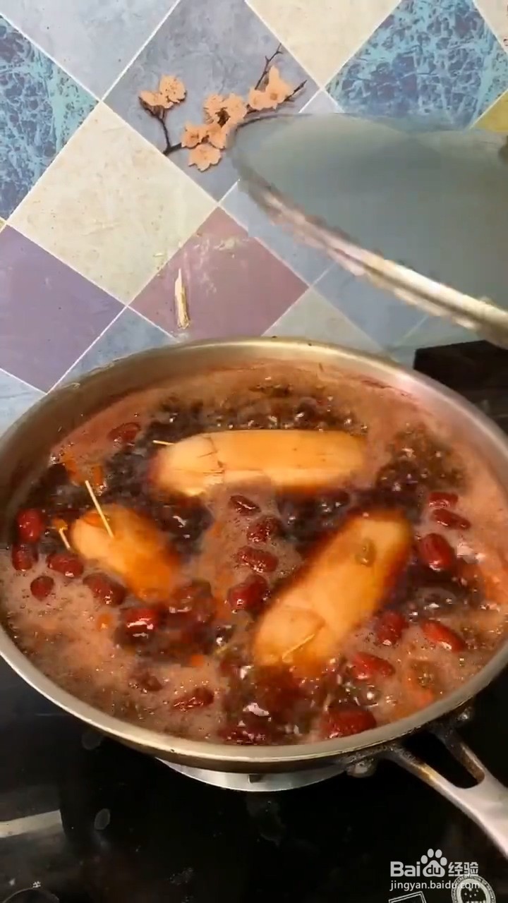怎么在家自制美味的黑糖糯米藕