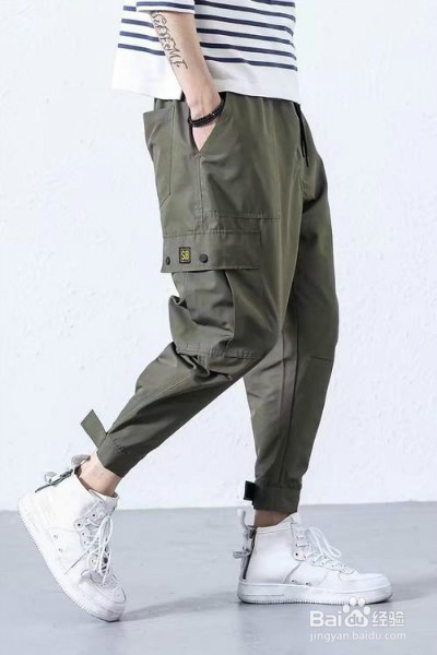 怎样能把工装裤穿出时尚的味道来?