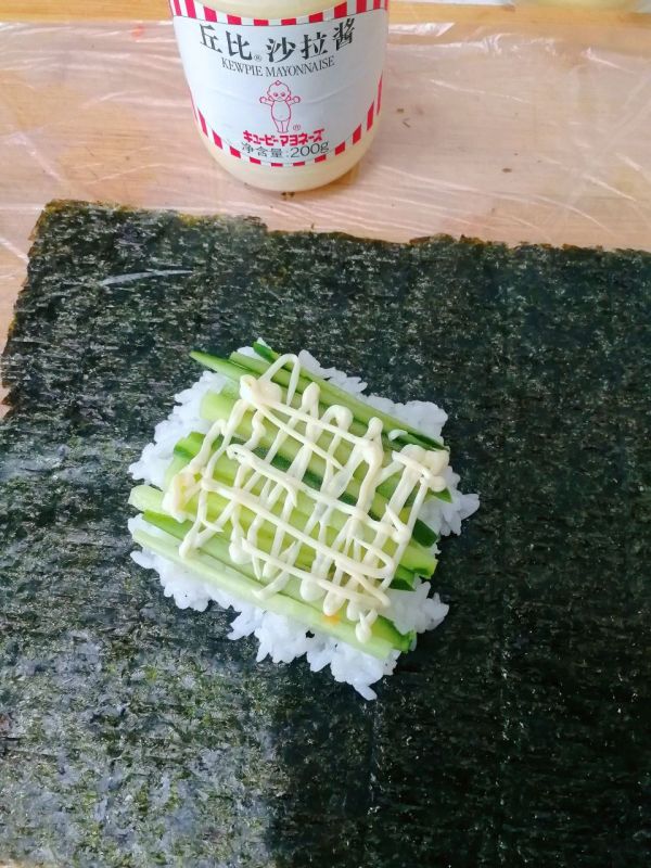 黑椒鸡腿海苔包饭