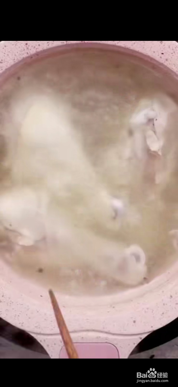 如何制作美味的圆白菜拌鸡腿