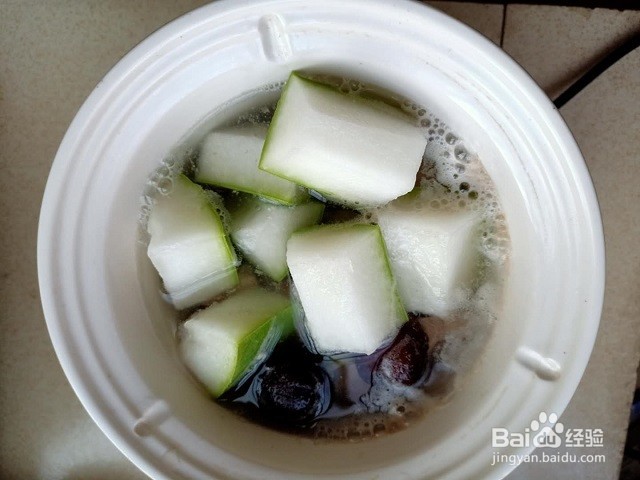 冬瓜排骨汤怎么做？