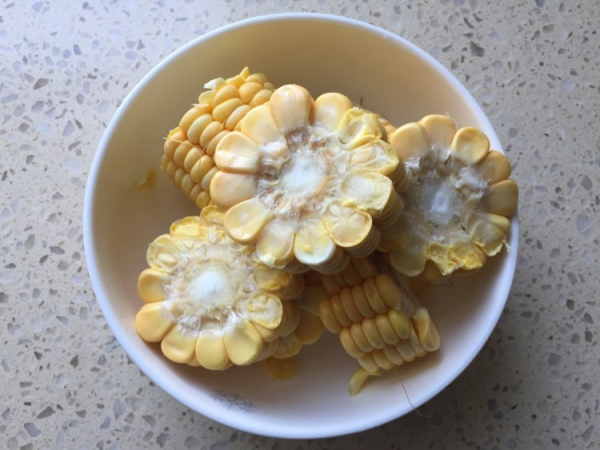 炖鸡汤时要不要把鸡油去扔掉