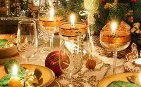 恋爱一周年送女朋友什么礼物