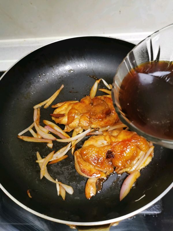 绝味照烧鸡腿饭