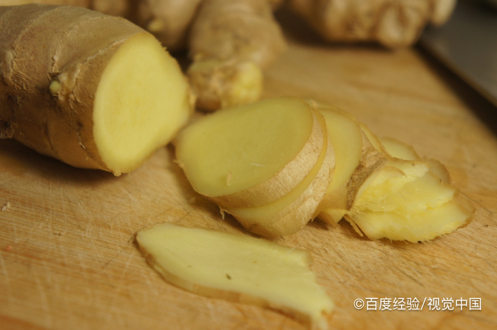 生姜泡脚的好处