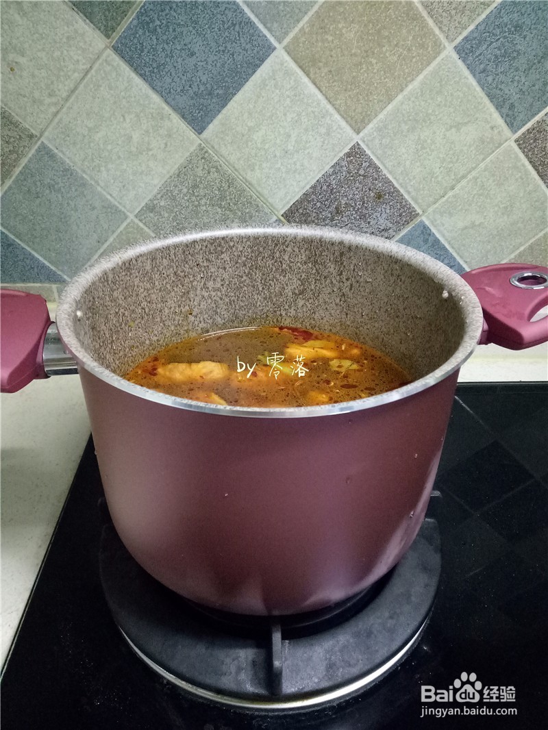 五花肉炖粉条——五花肉粉条一起炖，香惨了！