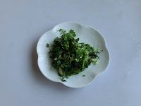 红油香酥驴肉是如何做的