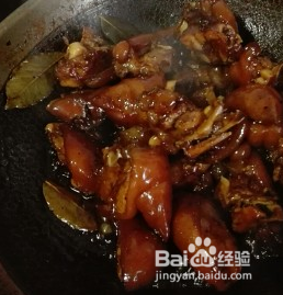 家常卤猪蹄的做法