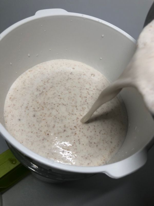 低脂海盐杏仁奶拿铁