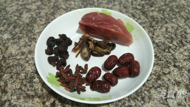 海底椰瘦肉汤