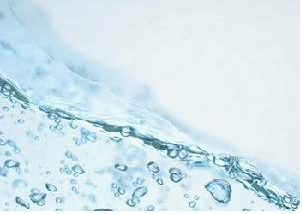 脸上皮肤过敏痒发红怎么办？肌肤何必为难女人