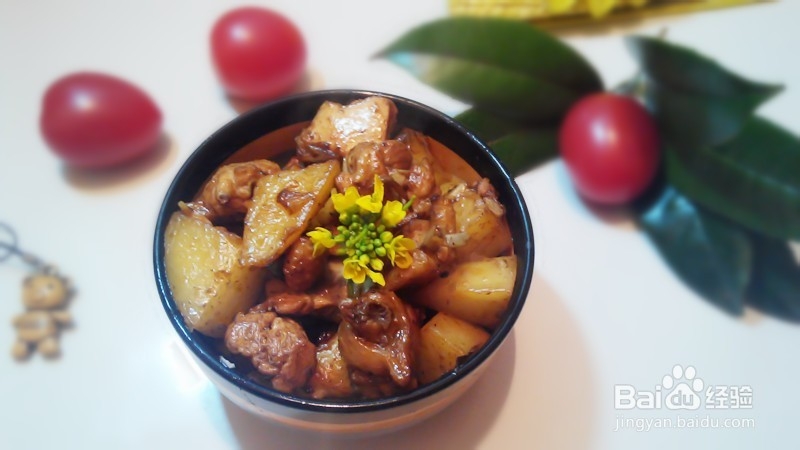 红烧土豆鸡块的做法。