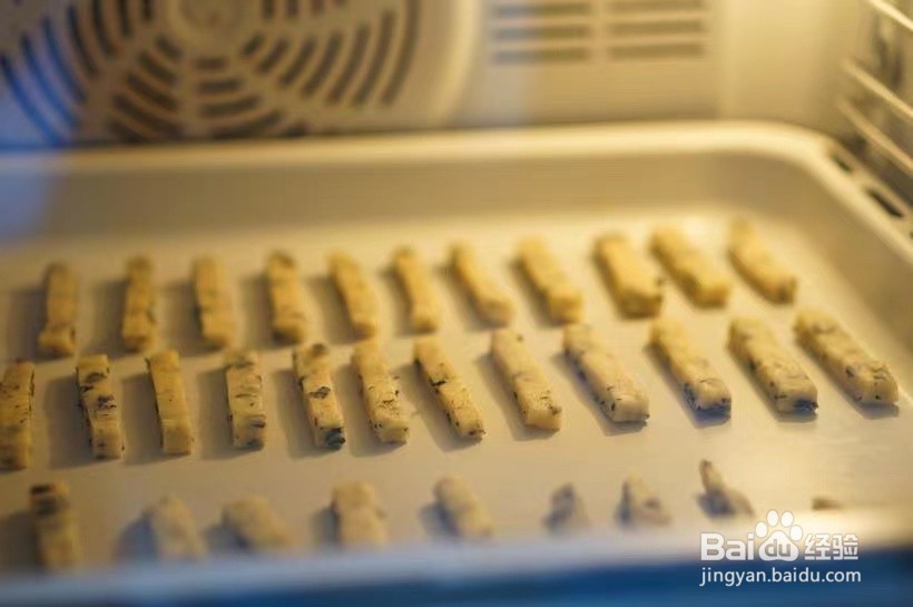 小朋友都爱吃的挂霜海苔饼干棒做法