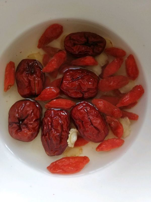 斑鸠山药滋补汤