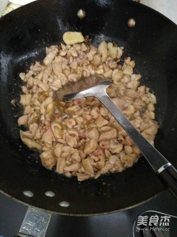 辣子鸡丁的做法