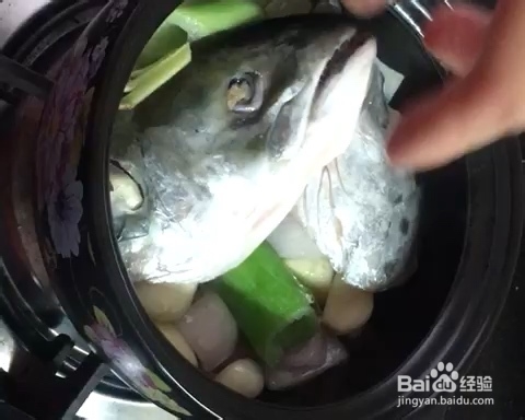 在家做焗三文鱼头