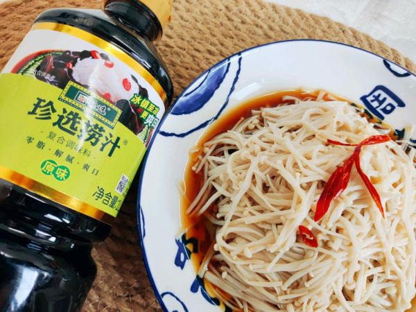 捞汁金针菇拌黄瓜