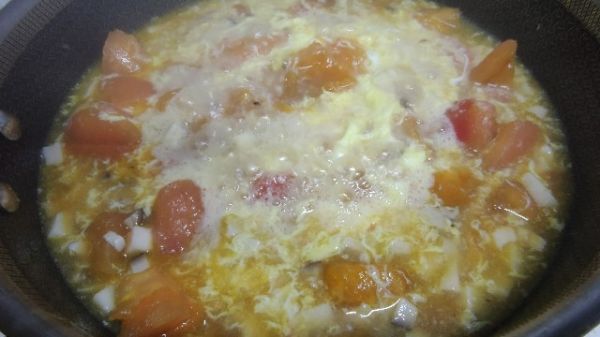 西红柿芹菜叶子疙瘩汤