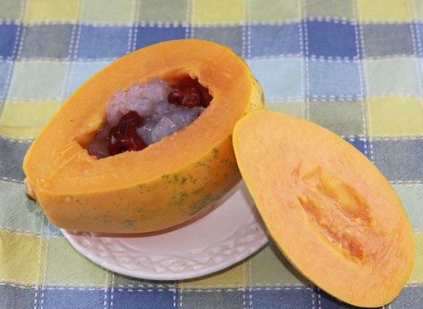 美容圣品木瓜炖雪蛤