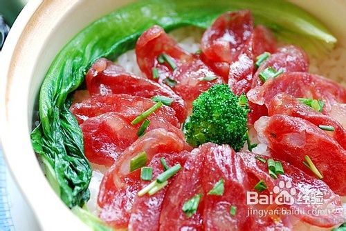 电饭煲怎么做腊味煲仔饭