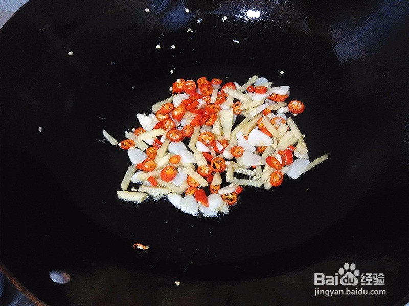 教你葱爆牛肉的做法，葱香味浓肉嫩，好吃又健康