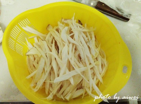 这个夏天凉拌小菜白菜心拌杏鲍菇,吃起来不要太爽哦!