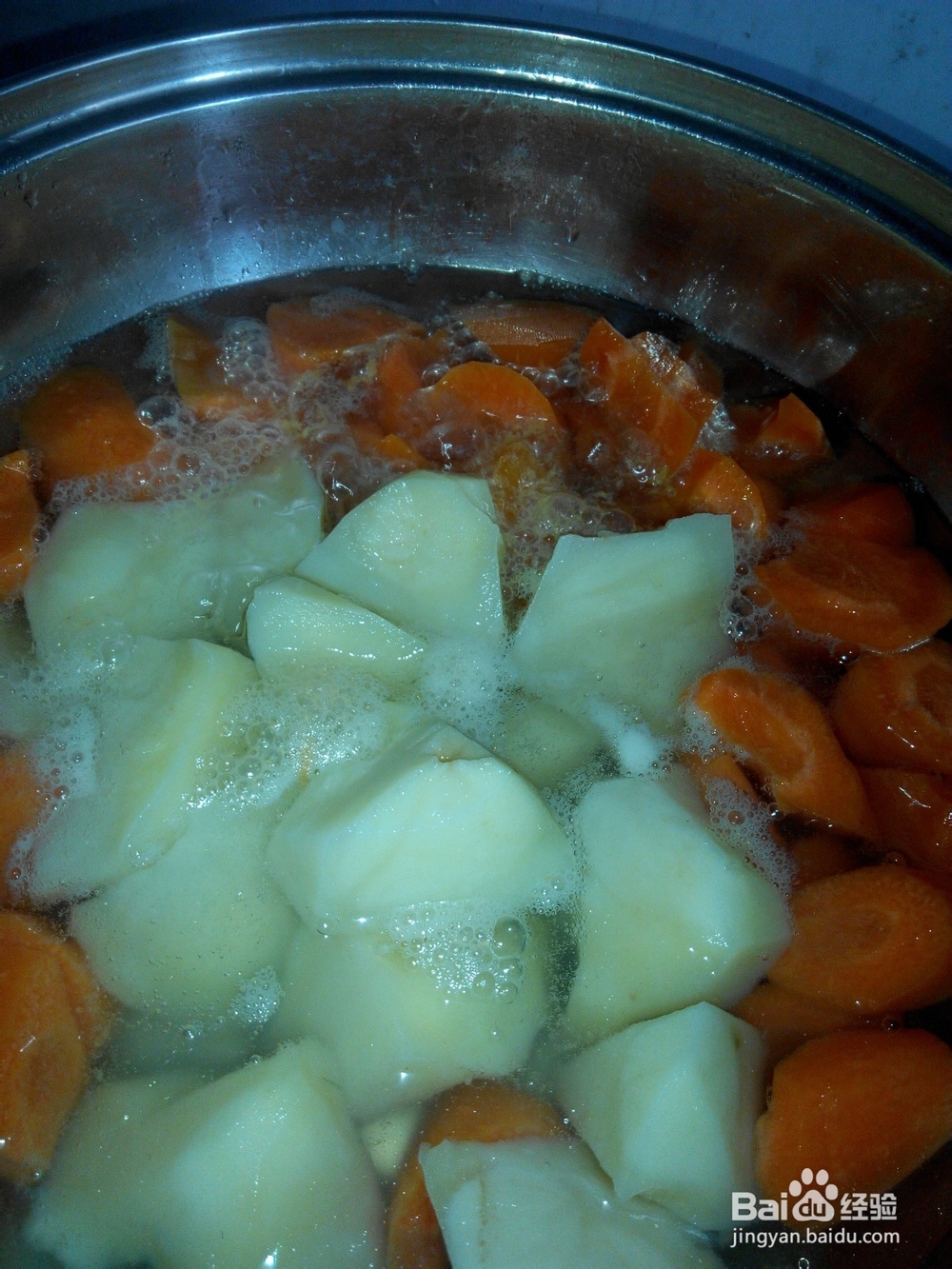 牛肉炖土豆胡萝卜