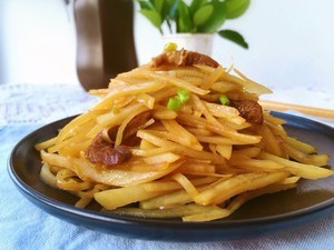 家常酱油土豆丝家常做法详细教程？快手菜