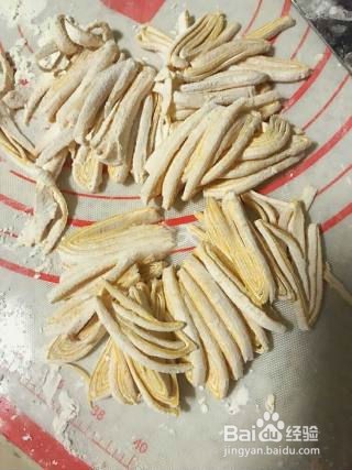 营业丰富的手工南瓜面条