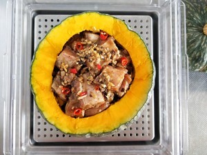 豉香排骨南瓜盅