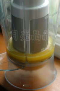 一杯果汁助成长－－成长果冻果汁杯