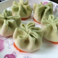 翡翠豆腐蛋黄包