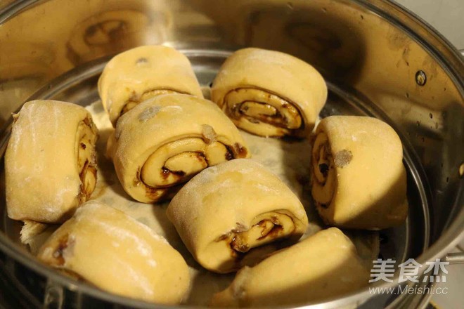 葡萄干红糖馒头