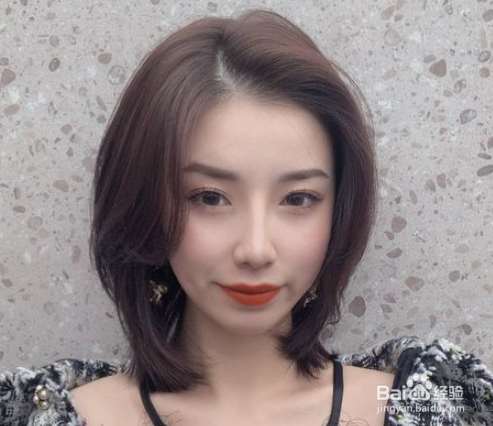 不显老的短发烫发