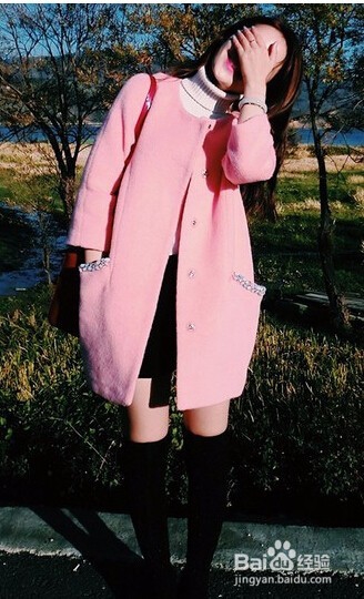 红妆映雪 分外妖娆