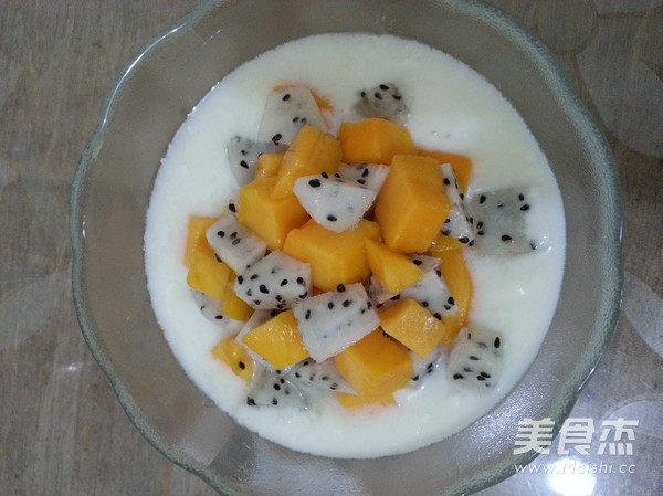 水果蜂蜜酸奶