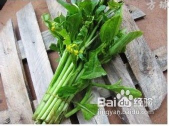 补充维生素的简单小炒----午餐肉炒菜芯