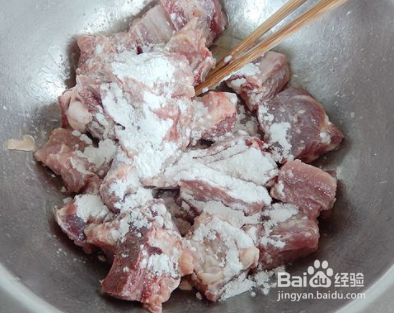 如何做出美味的干锅排骨