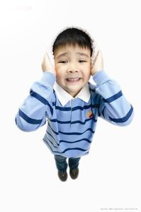 孩子经常做噩梦,半夜哭泣,吓醒怎么办?