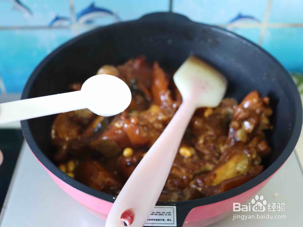 简单易学的美味红烧猪蹄的做法