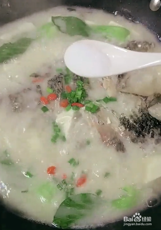 鲫鱼豆腐汤的做法