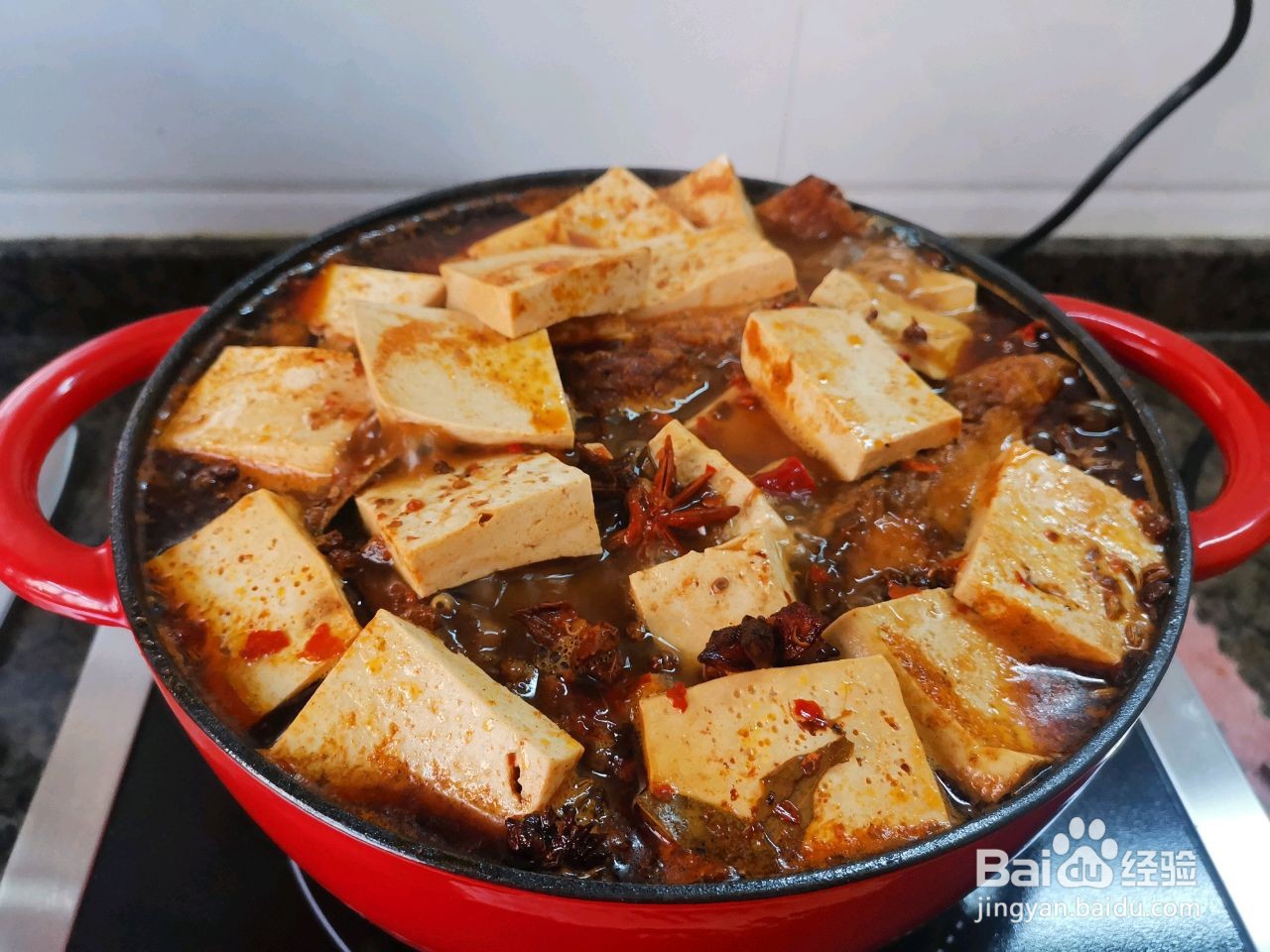 蒜子瓦块鱼炖豆腐的做法